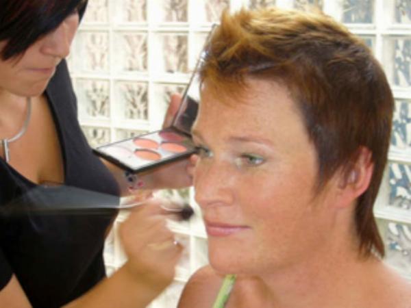 Salon Images