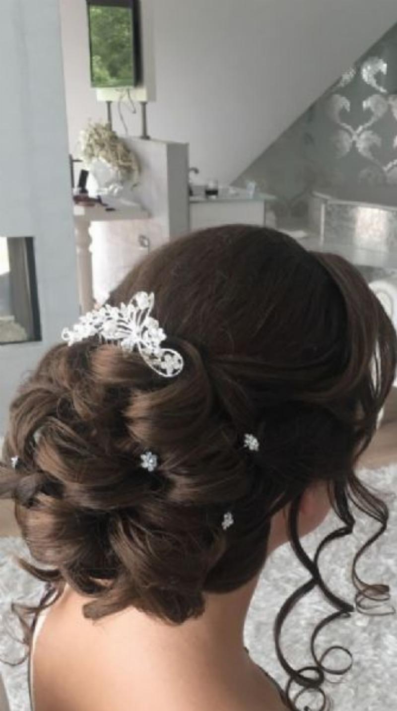 5_sjapri_bruidsservice_aan_huis_hairstyling